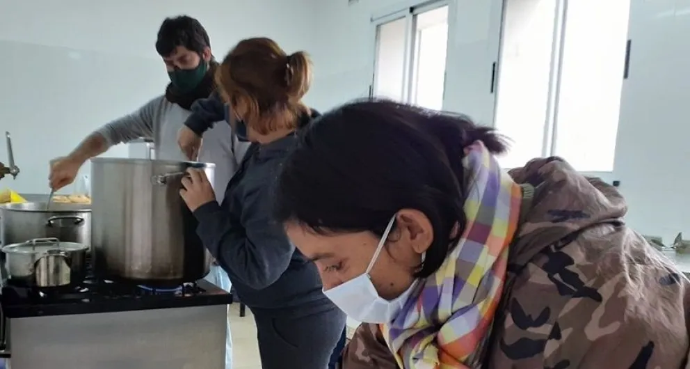 Más de 350 personas recurren a ollas populares en Bolívar