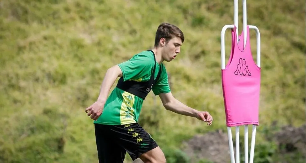 Manuel Panaro integra el plantel de Aldosivi para recibir a San Lorenzo y buscará sumar minutos