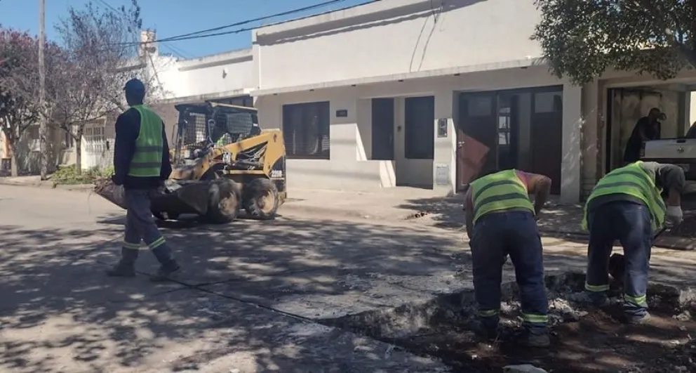 Comenzó un plan de bacheo que durará entre cuatro y cinco meses