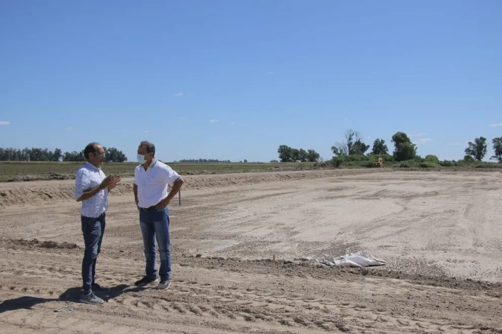 Pisano en Urdampilleta: “La obra de cloacas va a cambiar la vida de los vecinos”