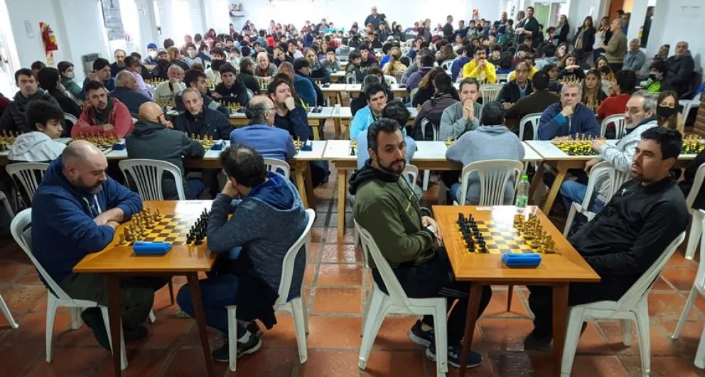 Ajedrez: la Escuelita de Bolívar participó de la quinta fecha del Prix del Centro