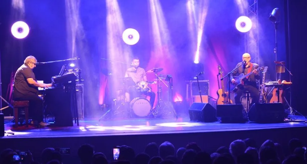 Baglietto y Vitale en el Coliseo: el “sueño loco” que cerró el año de Cable a Tierra
