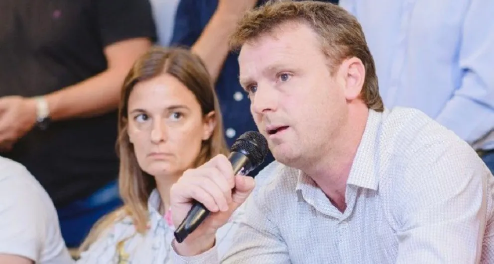 Olavarría: “En la ciudad del cemento, el municipio proyecta construir solo 10 viviendas”, criticó Wesner