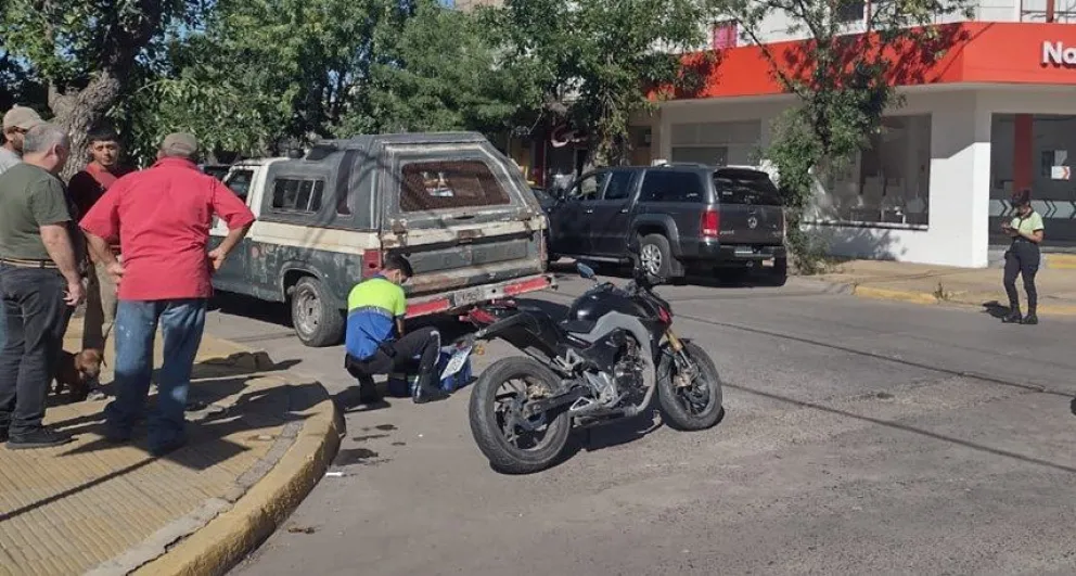 Joven motociclista hospitalizado tras un accidente en San Martín y Rondeau