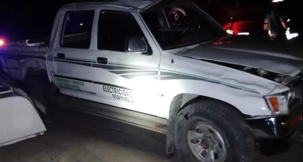 Dos personas hospitalizadas tras volcar en un camino rural de Pirovano