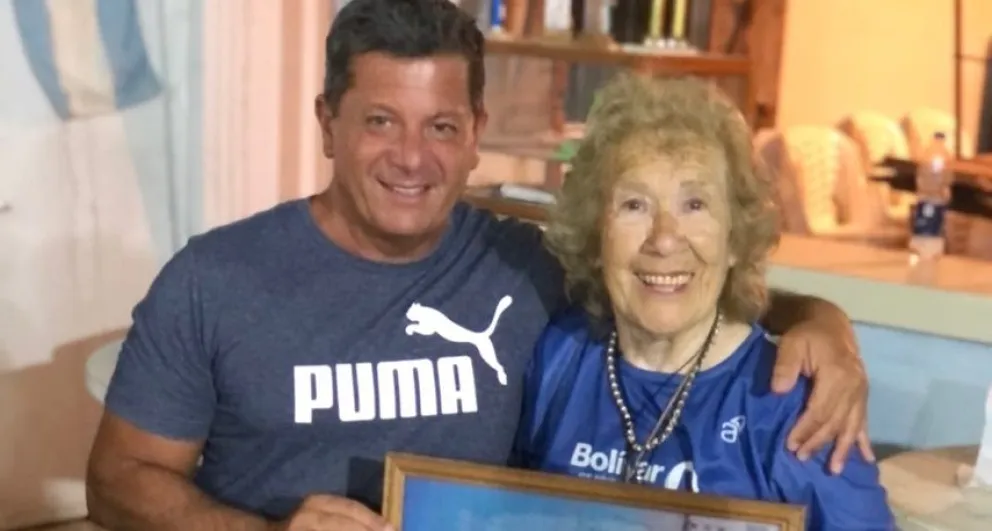 Una histórica se retira de las competencias de tejo y fue reconocida por su trayectoria