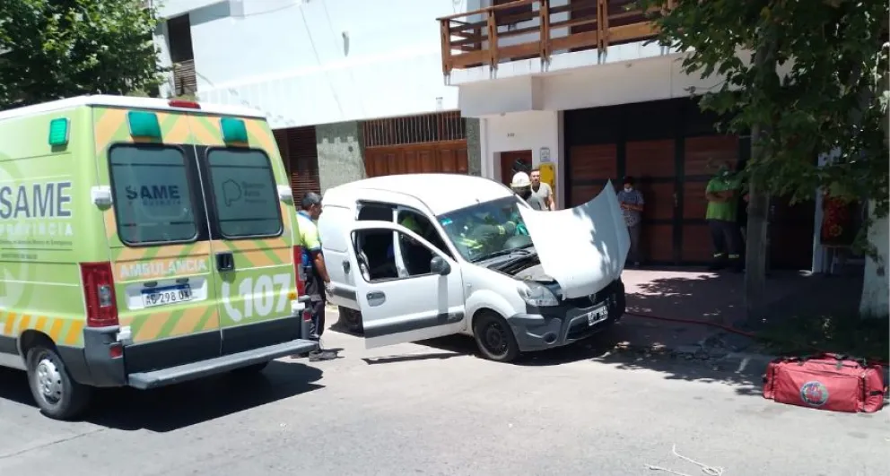 Fuerte colisión en San Martín y Viamonte: dos mujeres debieron ser hospitalizadas