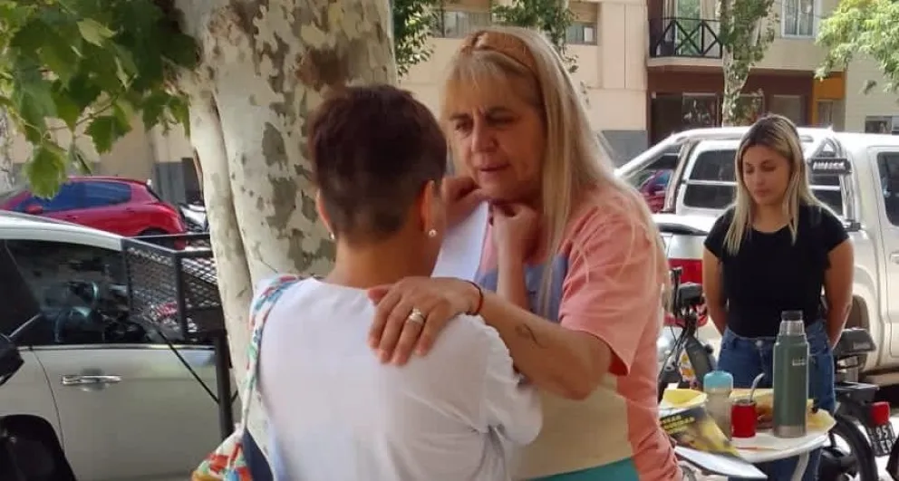 Sandra Santos se mueve en Bolívar y calienta motores de cara a la campaña electoral