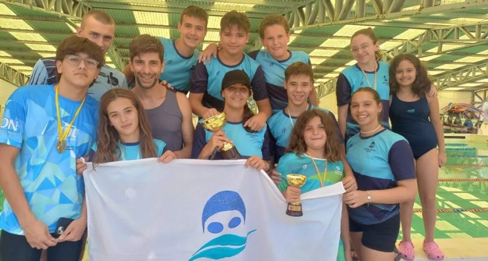Bolívar se consagró campeón del Torneo Clausura 2022 de la Federación de Natación del Oeste