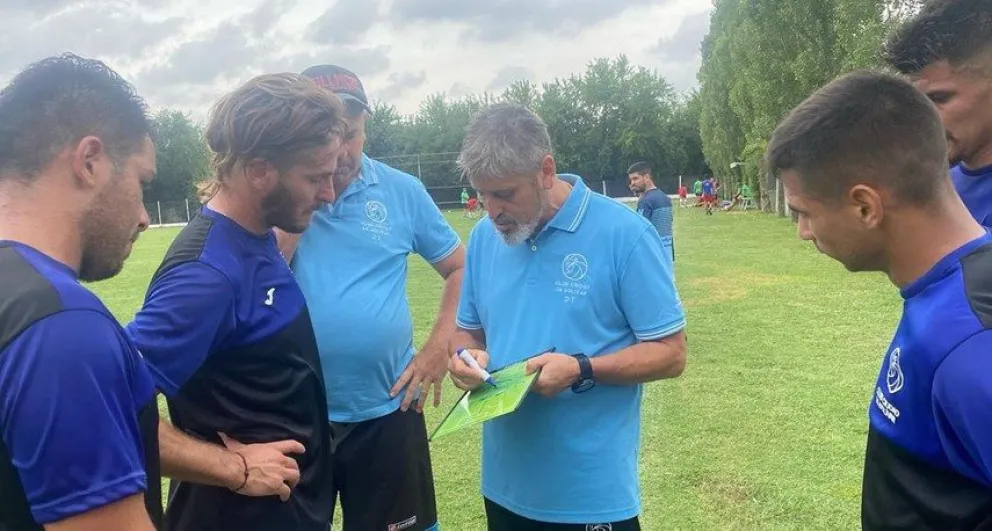 Pretemporada 2023: el Club Ciudad de Bolívar enfrentó a Agropecuario en el primer amistoso del año