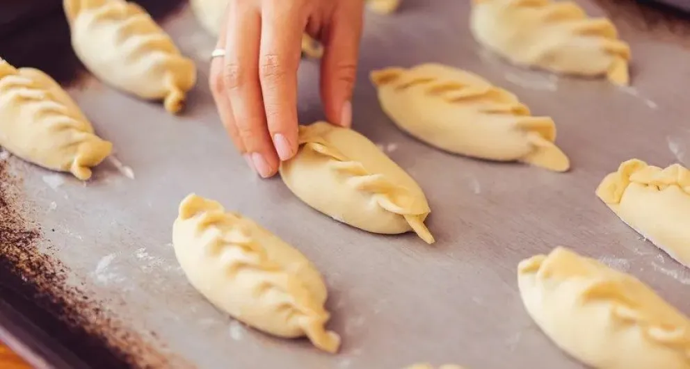 La Anmat prohibió la venta de unas tapas de empanadas en todo el país