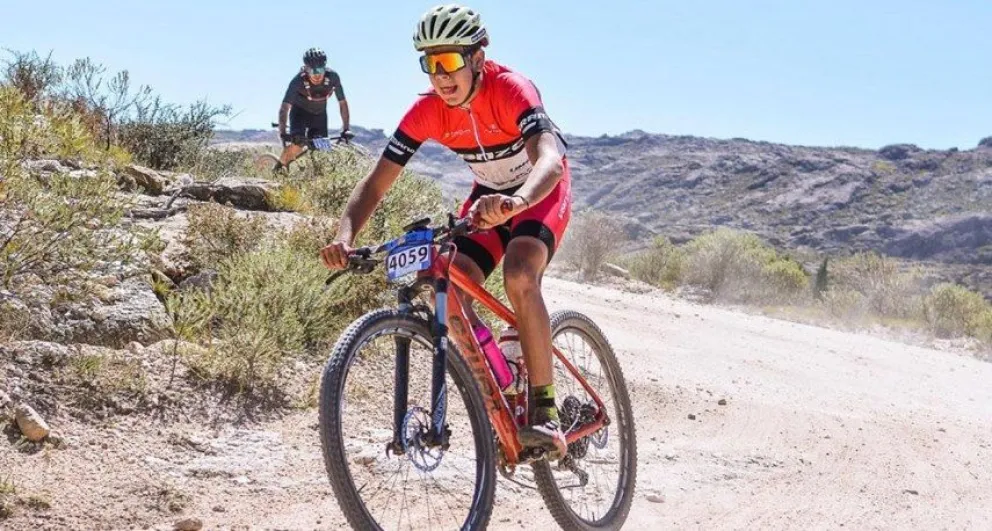 El ciclista deroense que sufrió un accidente en Bolívar se recupera favorablemente