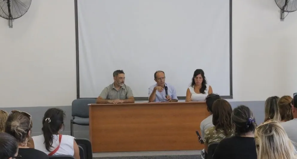 Pisano se reunió con vecinos de Anteo Gasparri y anunció la inminente conexión a cloacas en los lotes con servicios