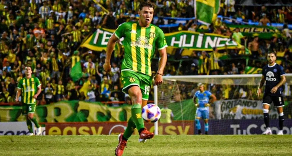 El bolivarense Manuel Panaro sumó minutos en el debut de Aldosivi en la Primera Nacional