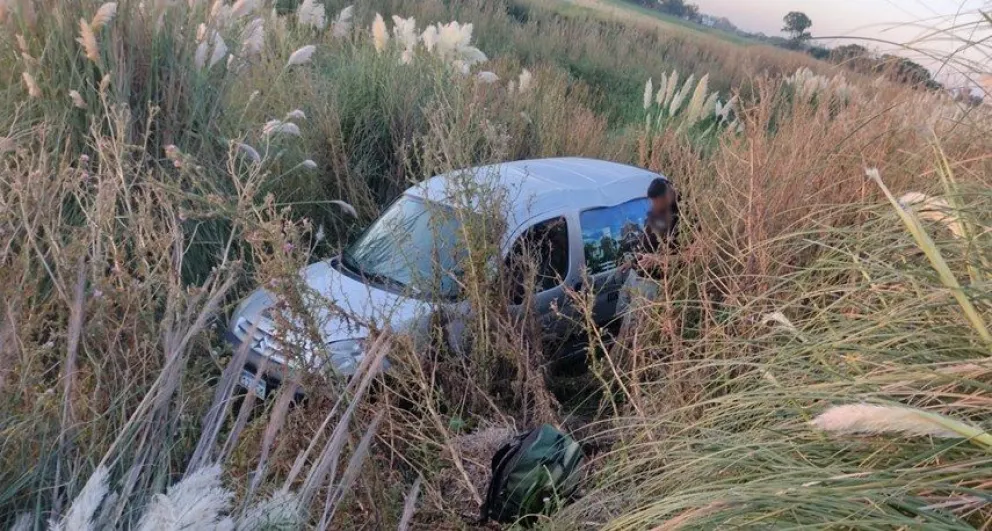 Una camioneta sufrió un vuelco en la Ruta 65