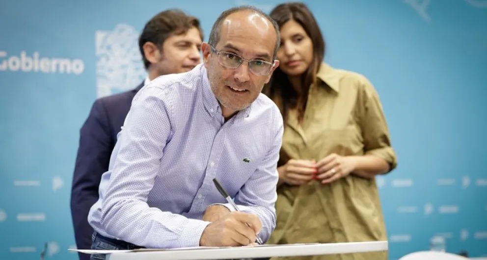 Pisano firmó convenio con Provincia para sanear el basural de Bolívar