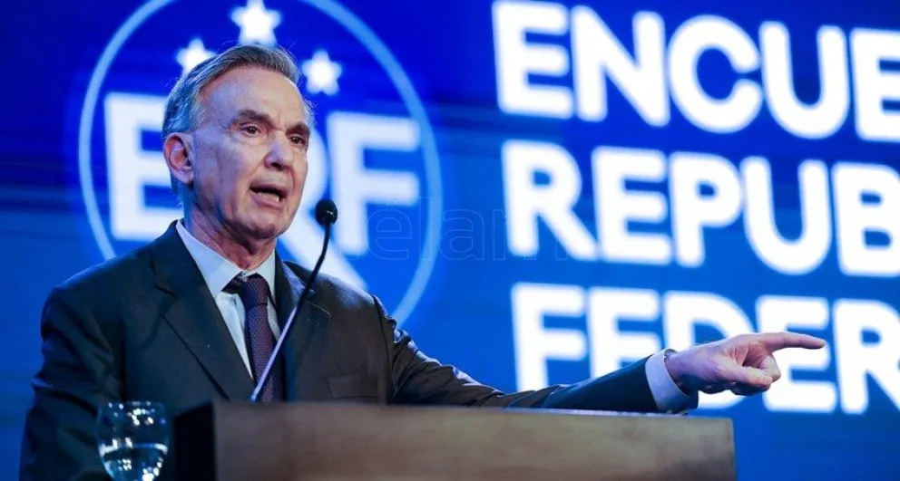 El Gobierno salió al cruce de Pichetto: “La derecha ya está mostrando la hilacha”