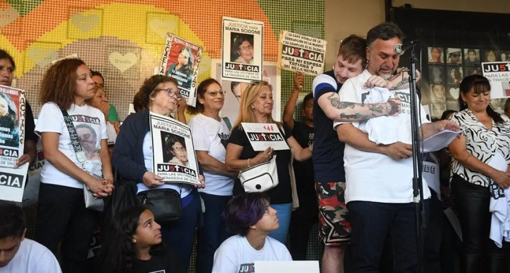 Sobrevivientes y familiares de víctimas de la tragedia de Once pidieron Justicia