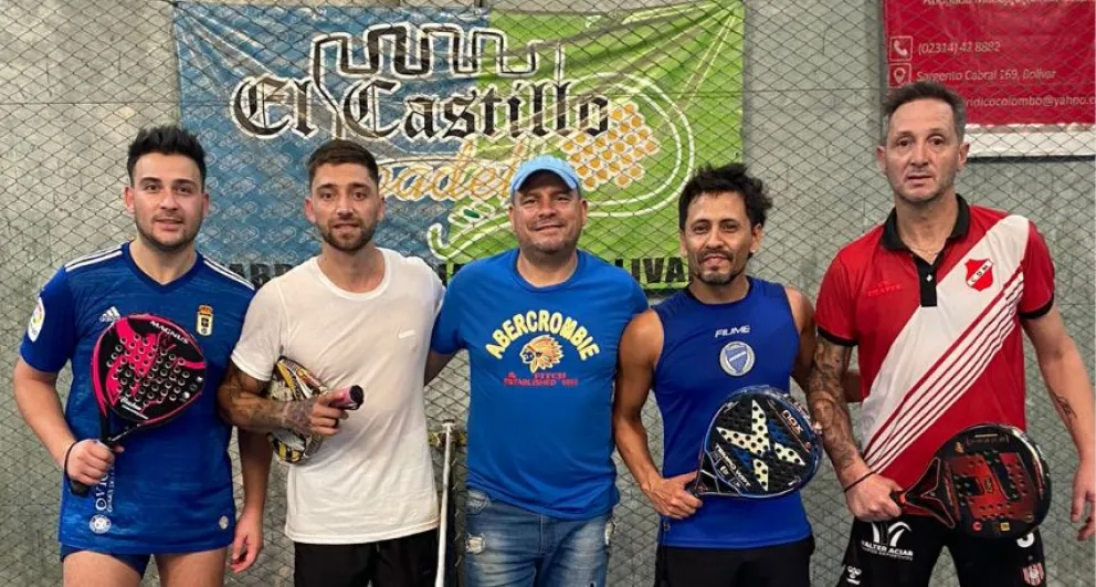 Los integrantes de La K'onga jugaron un partido de padel en la ciudad