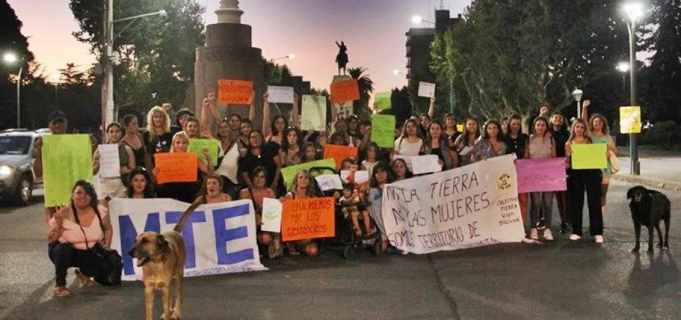 Se realizó una movilización por el Día Internacional de la Mujer