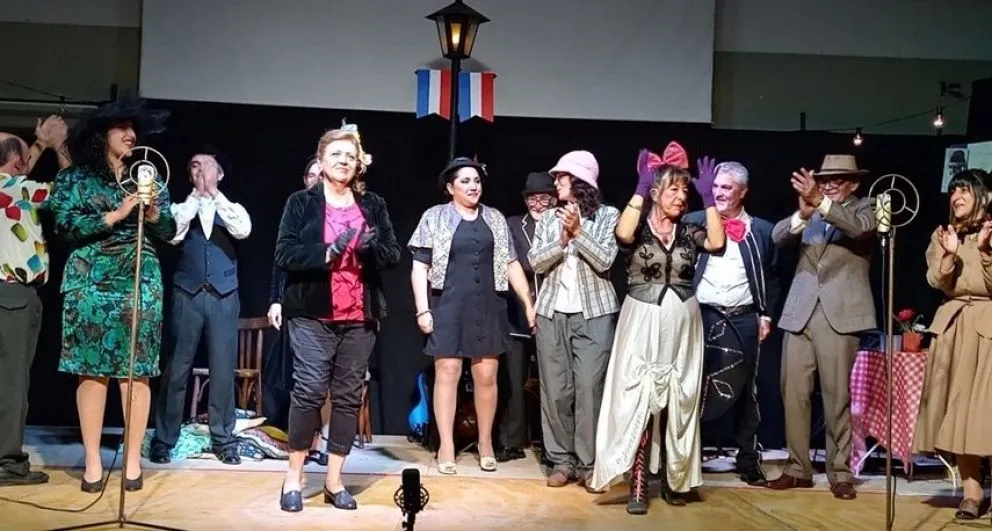 El grupo Artteatral inició sus talleres de teatro a cargo de Alicia Garmendia