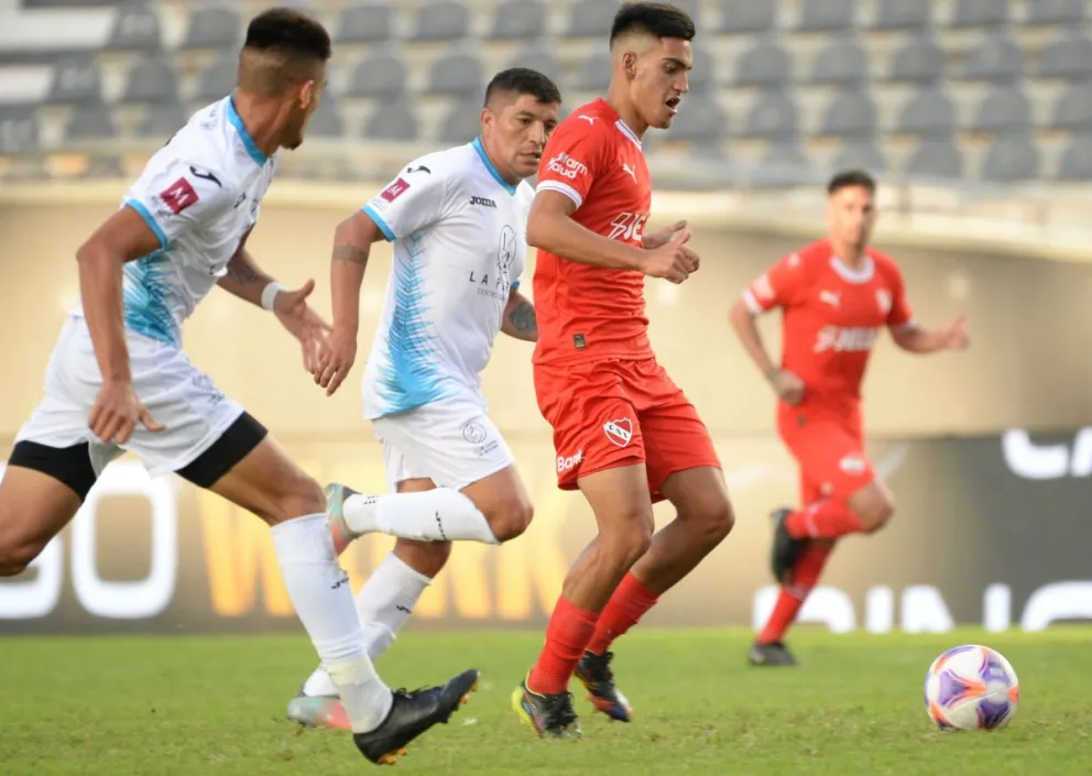 El Club Ciudad de Bolívar cayó ante Independiente en su debut por Copa Argentina