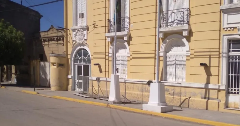 Investigan la muerte de un detenido que esperaba un cupo carcelario en una comisaría