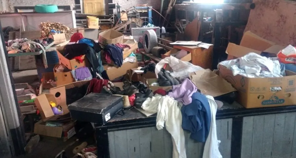 Vandalismo en el ropero comunitario de la estación de trenes:  "Hicieron muchísimo daño"