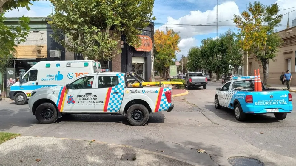 Una mujer fue trasladada al hospital tras un accidente de tránsito