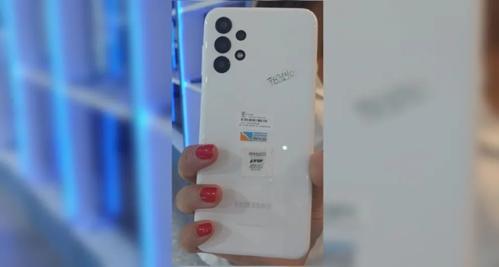 Denuncian que le sustrajeron el celular a un joven y piden ayuda para recuperarlo: "Estamos indignados"