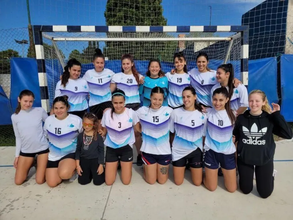 El equipo de Bolívar jugó un amistoso ante la Unicen de Tandil 