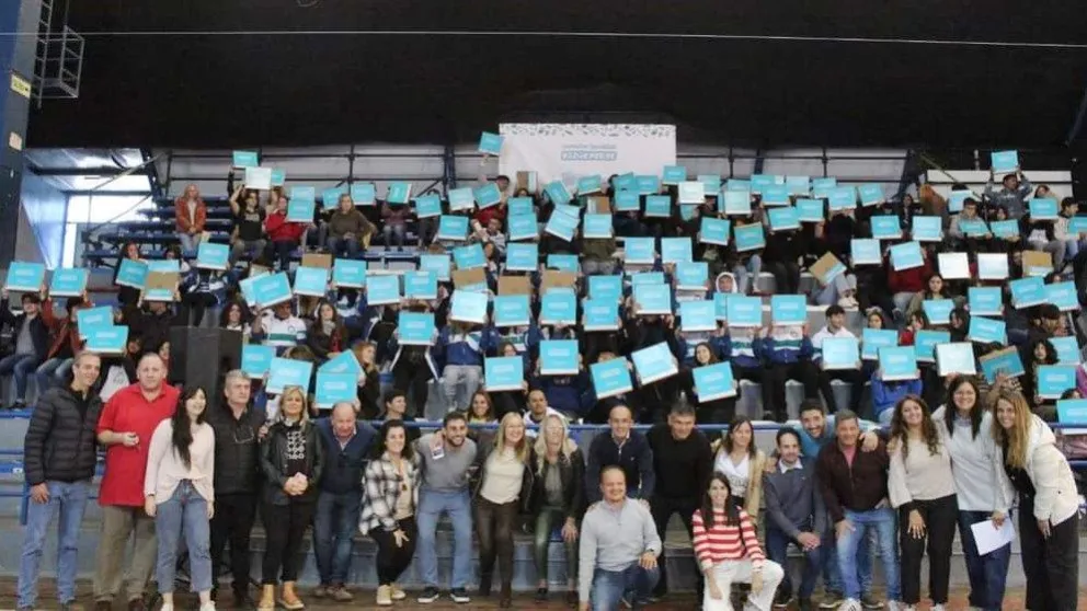 Conectar Igualdad Bonaerense: se realizó la entrega de casi 300 netbooks