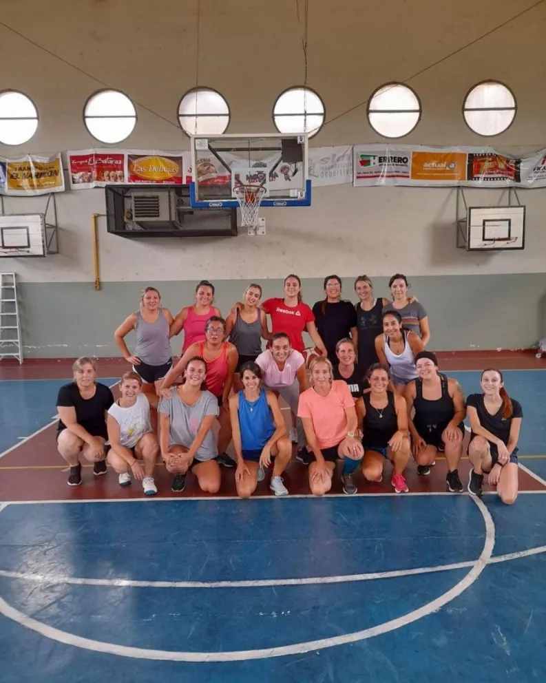 Sport Club participa de un encuentro amistoso de básquet femenino