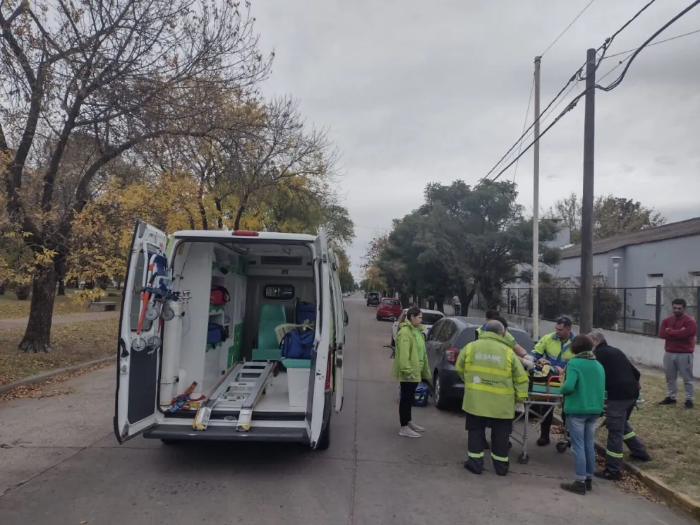 Joven ciclista hospitalizado tras una colisión en avenida General Paz y Quirno Costa