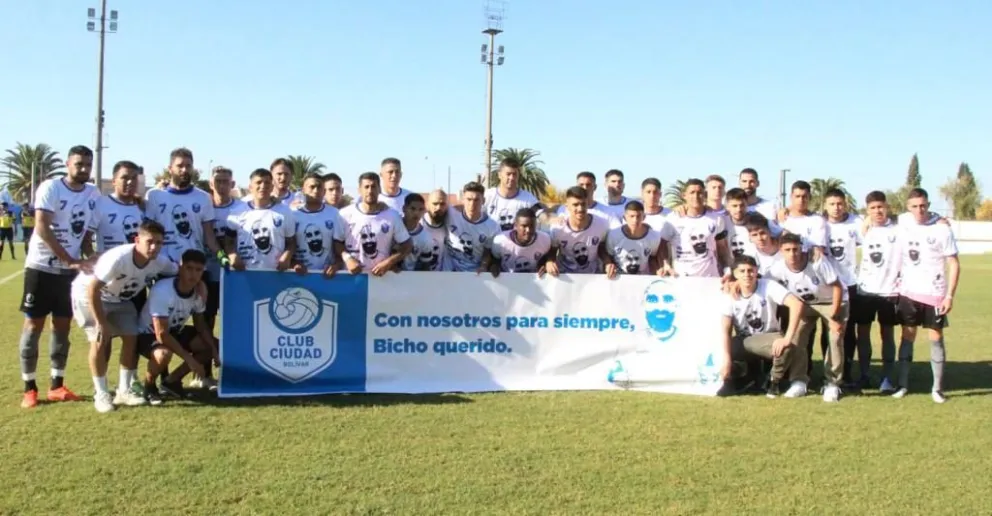 El Club Ciudad de Bolívar homenajeó a Federico "Bicho" Maraschi