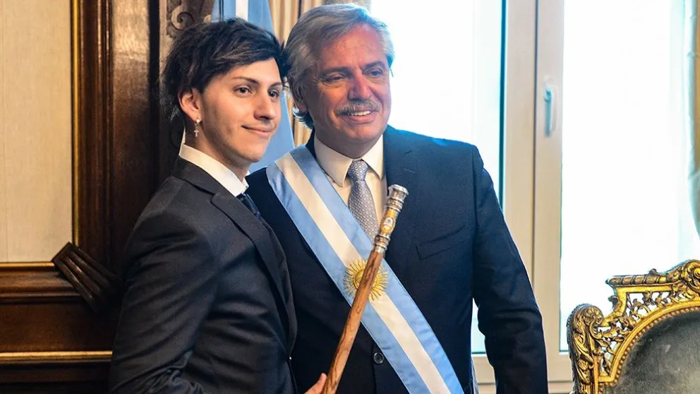 El hijo mayor del presidente recibió una amenaza por Whatsapp