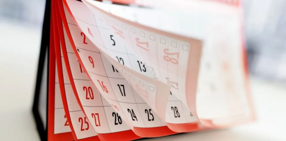 Feriado por el Día de la Revolución de Mayo: ¿se traslada y hay nuevo fin de semana largo?