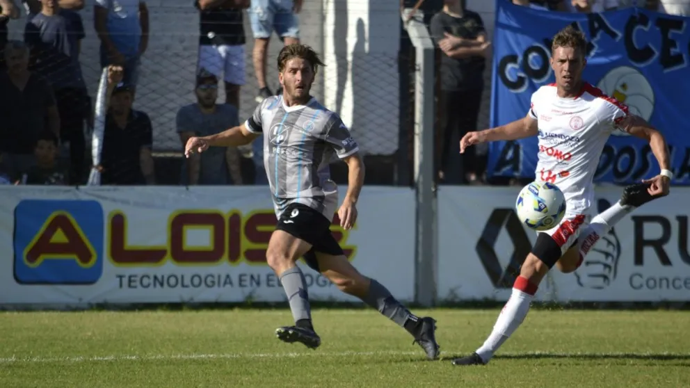 El Club Ciudad de Bolívar recibe a Ferro con la mira puesta en la cima de la tabla