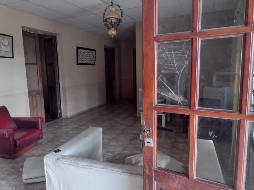 Joven madre denuncia un robo en la casa donde vive y advierte sobre una espiral de violencia