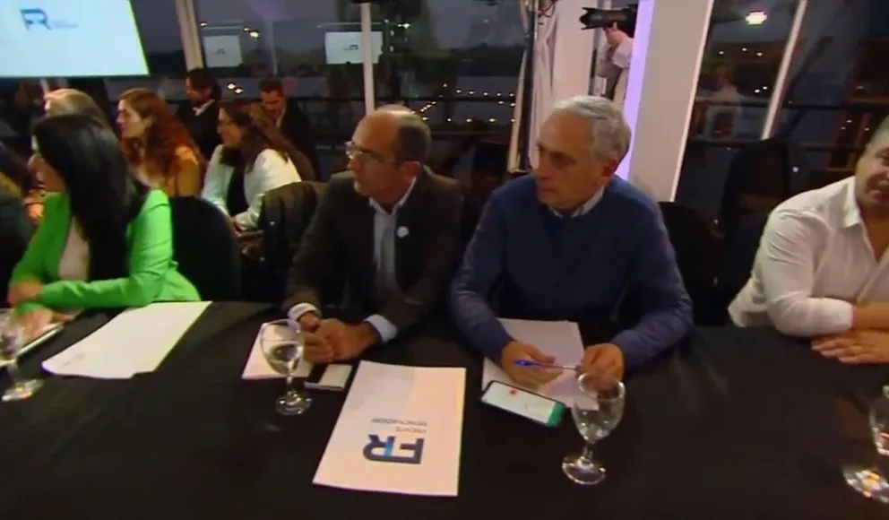 Pisano estuvo presente en la mesa del Frente Renovador que encabezó Sergio Massa