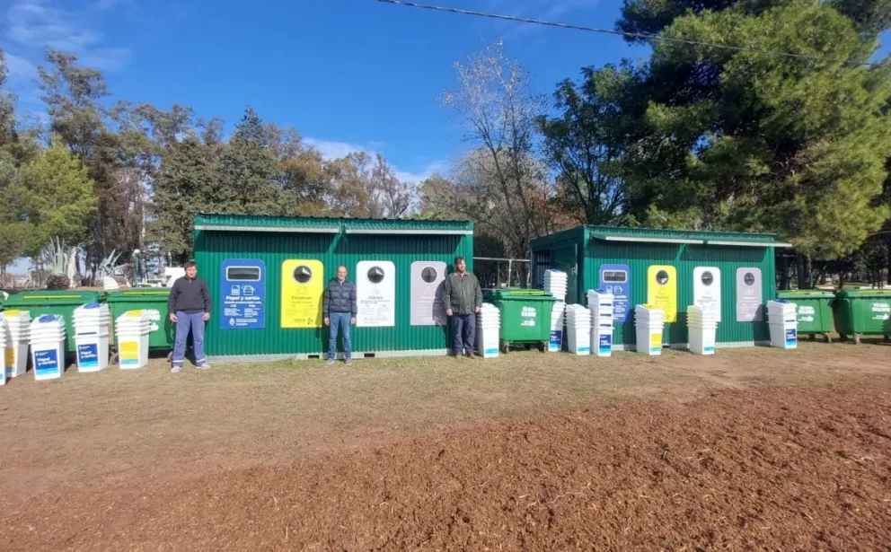 Presentaron nuevo equipamiento para la limpieza y el mantenimiento de Bolívar