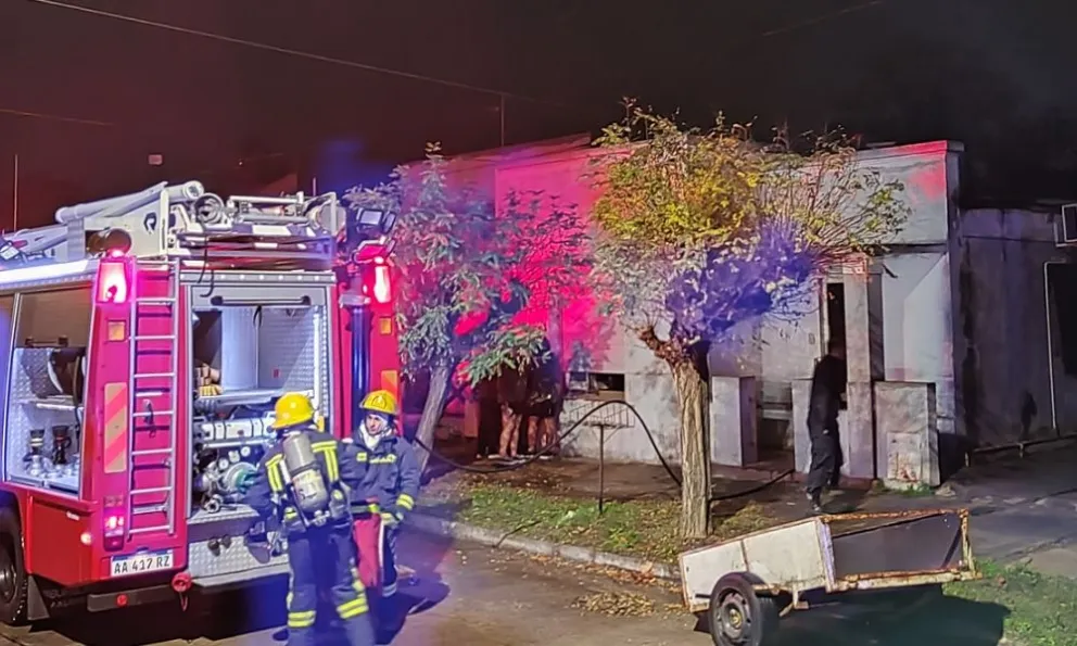 Se produjo un incendio en una vivienda ubicada en Ameghino al 600